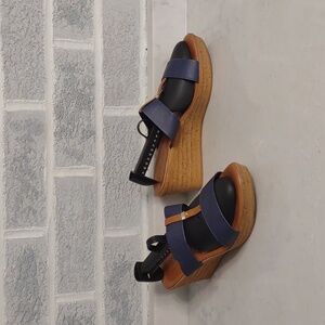 Italian Shoemakers Made in Italy Women's Cork Wedge Blue Sandals Size 9